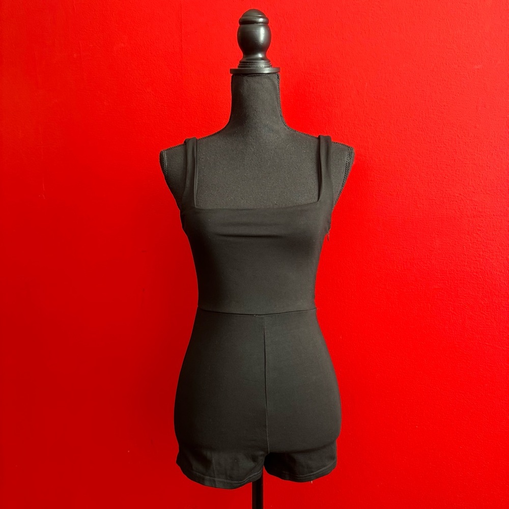 Superdown Square Neck Romper - image 2